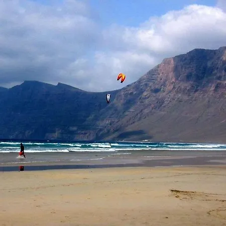 Apartman La Caleta Sleeps 5 Wifi