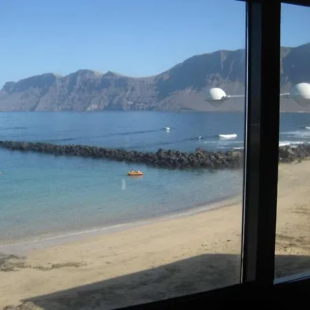 Apartman La Caleta Sleeps 5 Wifi Famara