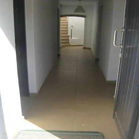 La Caleta Sleeps 5 Wifi Daire Famara