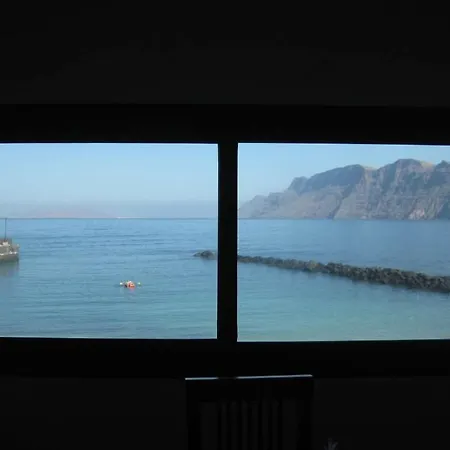 Daire La Caleta Sleeps 5 Wifi